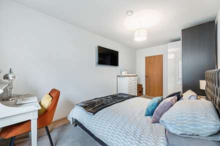 Isambard Court, Paddlers Avenue, Brentford Lock West, Image 12