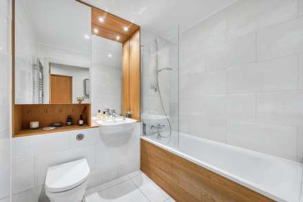 Isambard Court, Paddlers Avenue, Brentford Lock West, Image 13