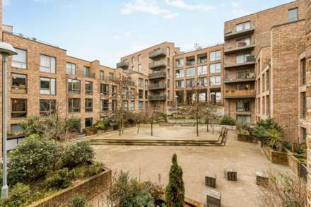 Isambard Court, Paddlers Avenue, Brentford Lock West, Image 14
