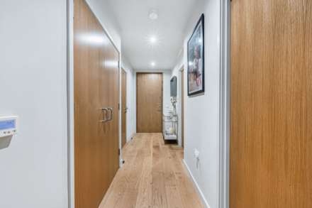 Isambard Court, Paddlers Avenue, Brentford Lock West, Image 4