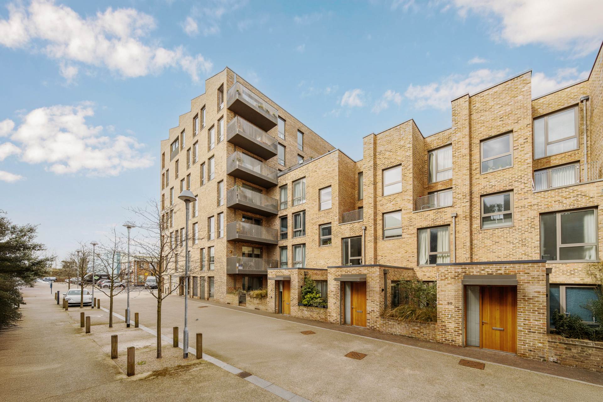 Isambard Court, Brentford Lock West, Image 1