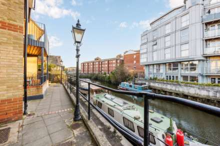High Street, Brentford, Image 4