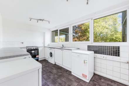 Otho Court, Brentford Dock, Image 4