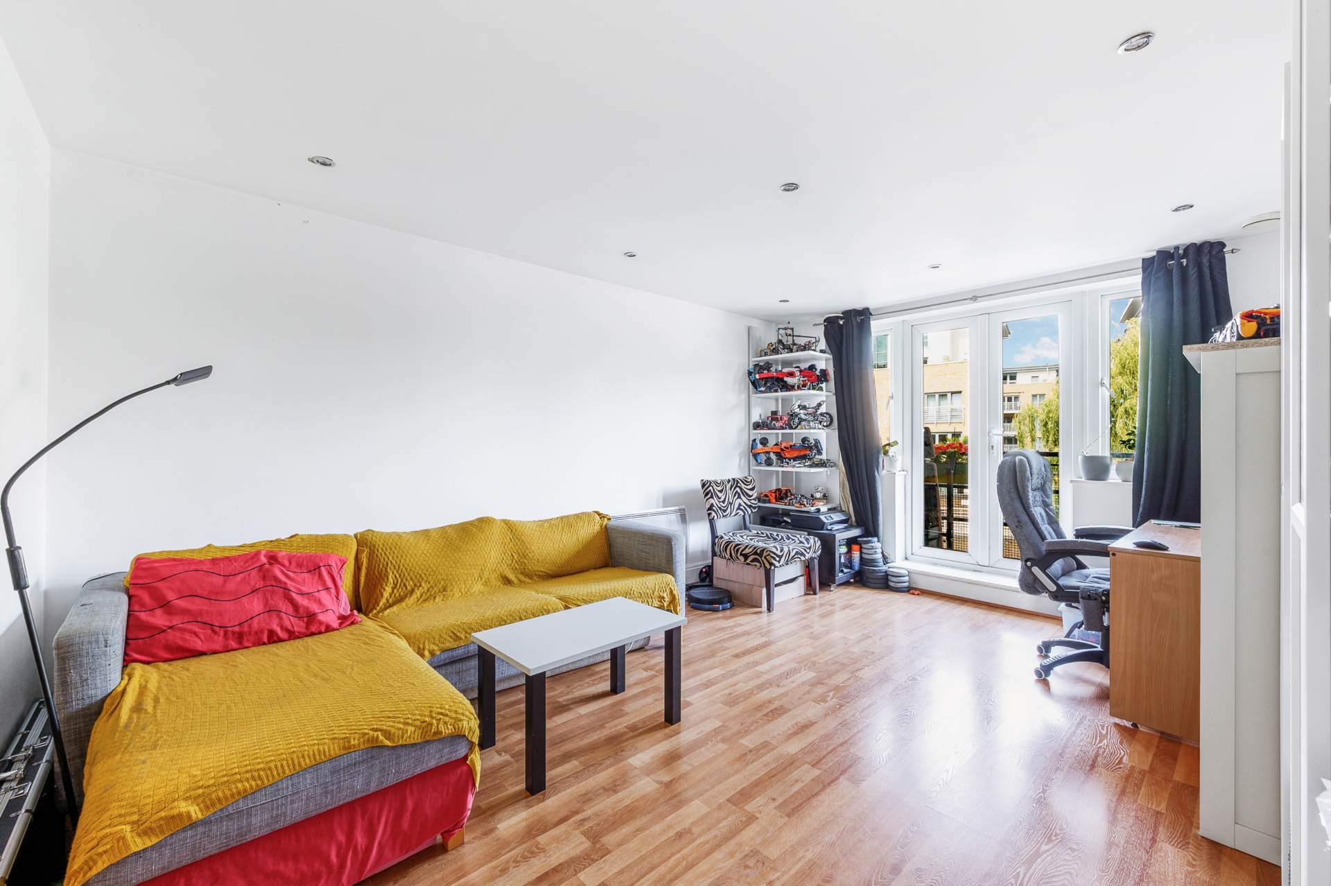 Dorey House, High Street, Brentford, Image 3