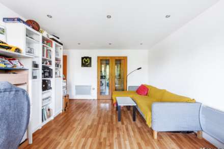 Dorey House, High Street, Brentford, Image 4