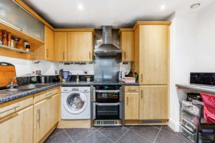Dorey House, High Street, Brentford, Image 5