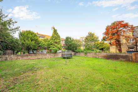Clitherow Court, Boston Manor Road, Brentford, Image 13