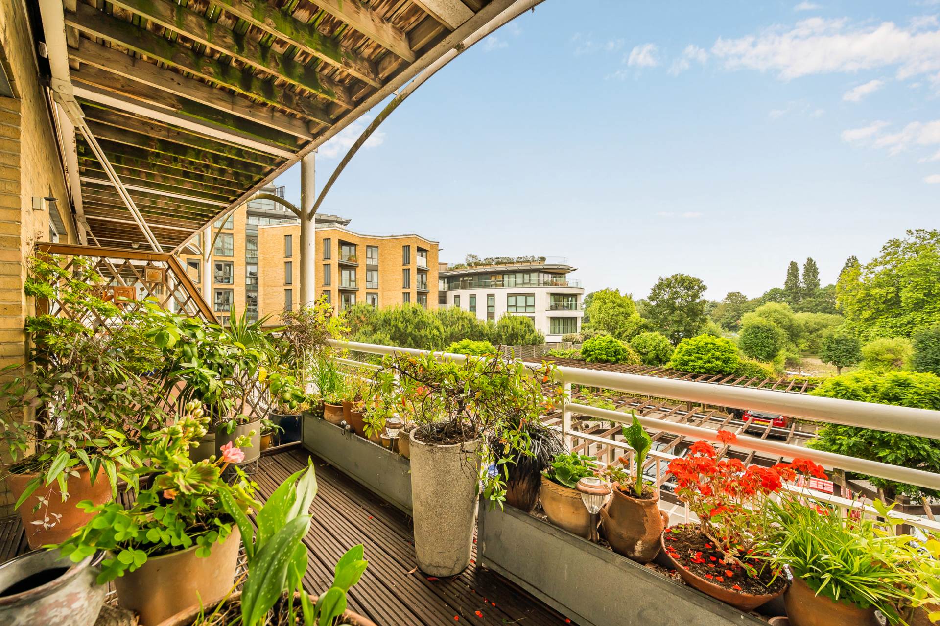 Regatta Point, 38 Kew Bridge Road, TW8, Image 13