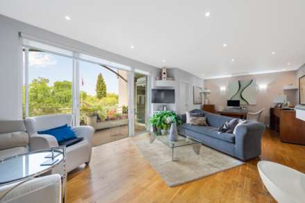 Regatta Point, 38 Kew Bridge Road, TW8, Image 3