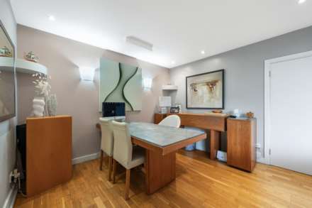 Regatta Point, 38 Kew Bridge Road, TW8, Image 6