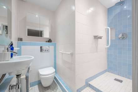 Regatta Point, 38 Kew Bridge Road, TW8, Image 8