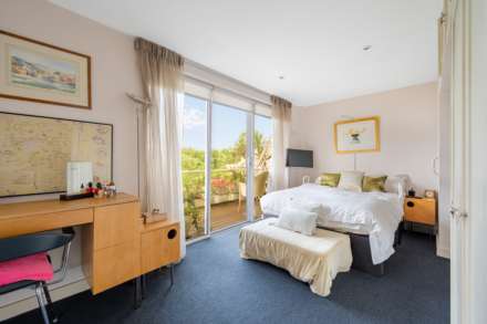 Regatta Point, 38 Kew Bridge Road, TW8, Image 9