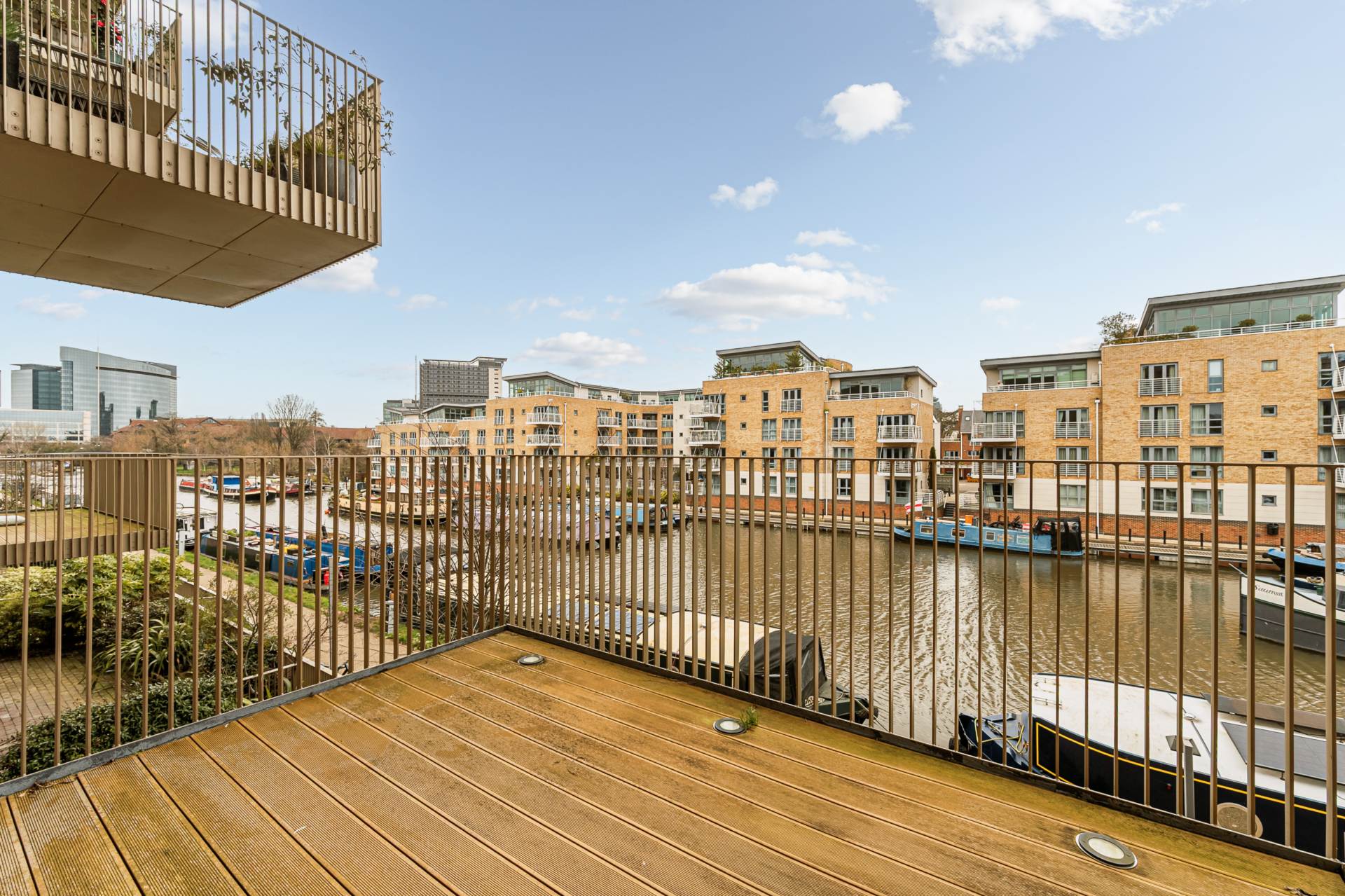 Halyards Court, Brentford Lock West, Brentford, Image 12