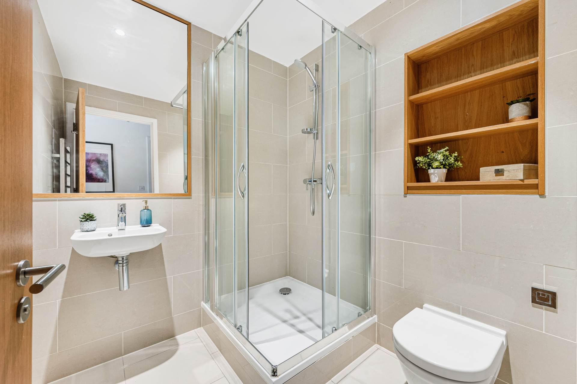 Halyards Court, Brentford Lock West, Brentford, Image 8