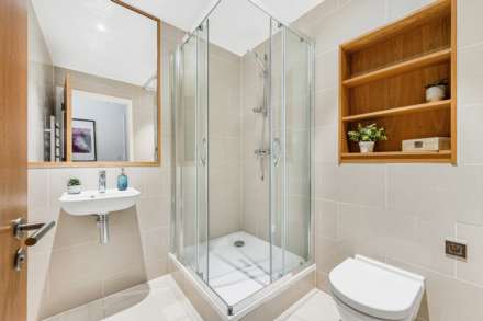 Halyards Court, Brentford Lock West, Brentford, Image 8