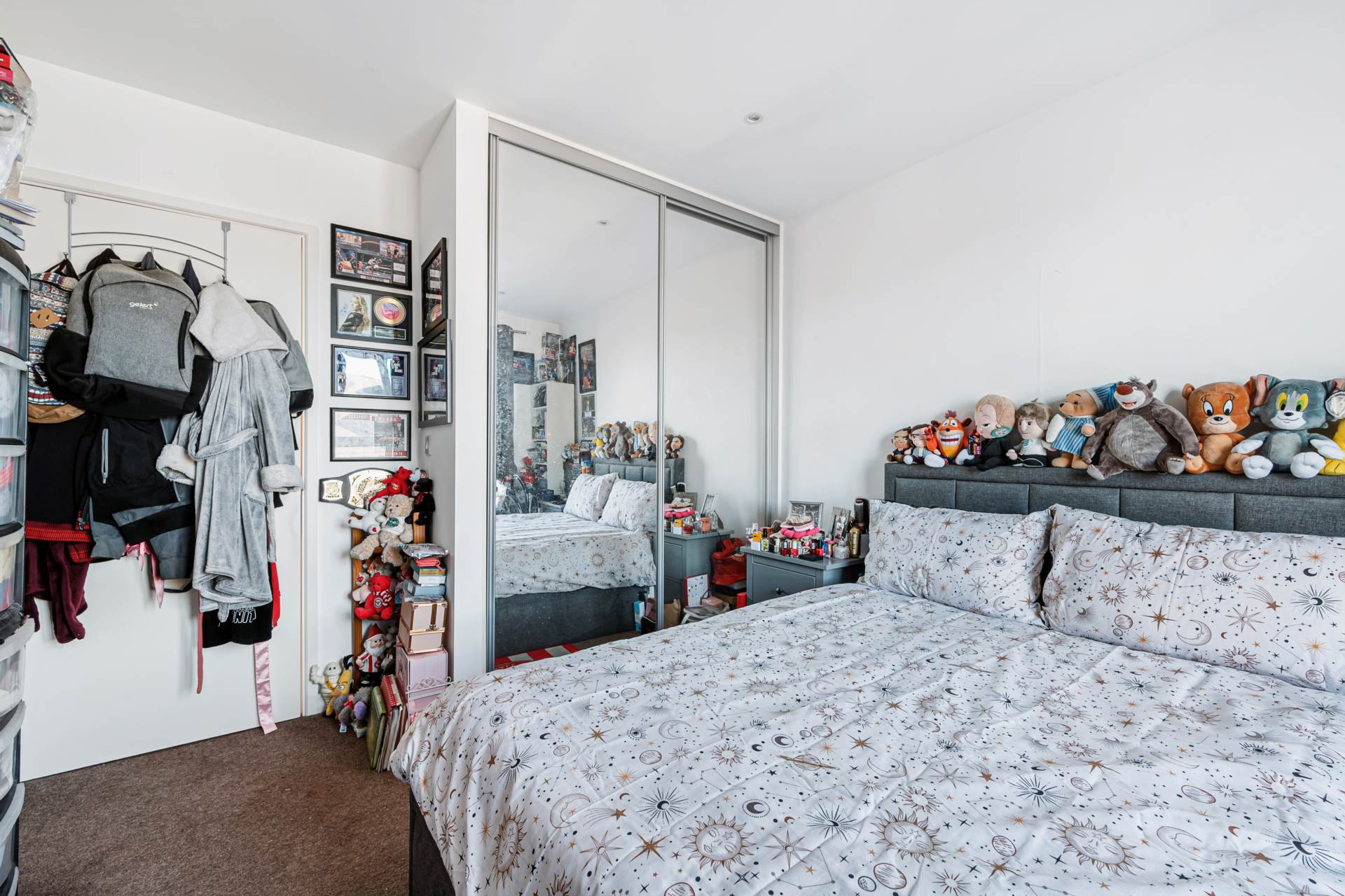 Myers Court, Reynard Way, Brentford, Image 10