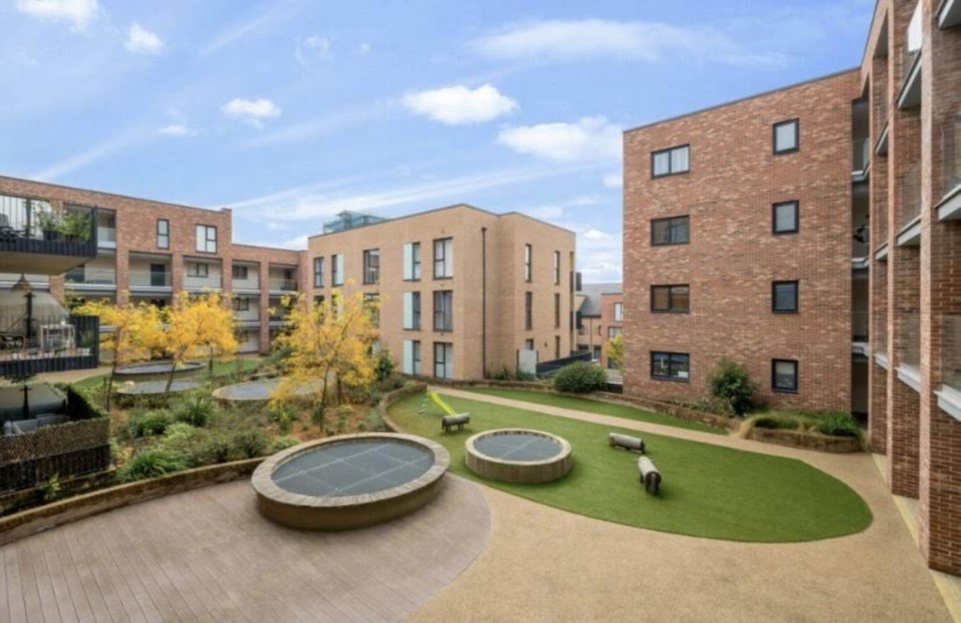 Myers Court, Reynard Way, Brentford, Image 12