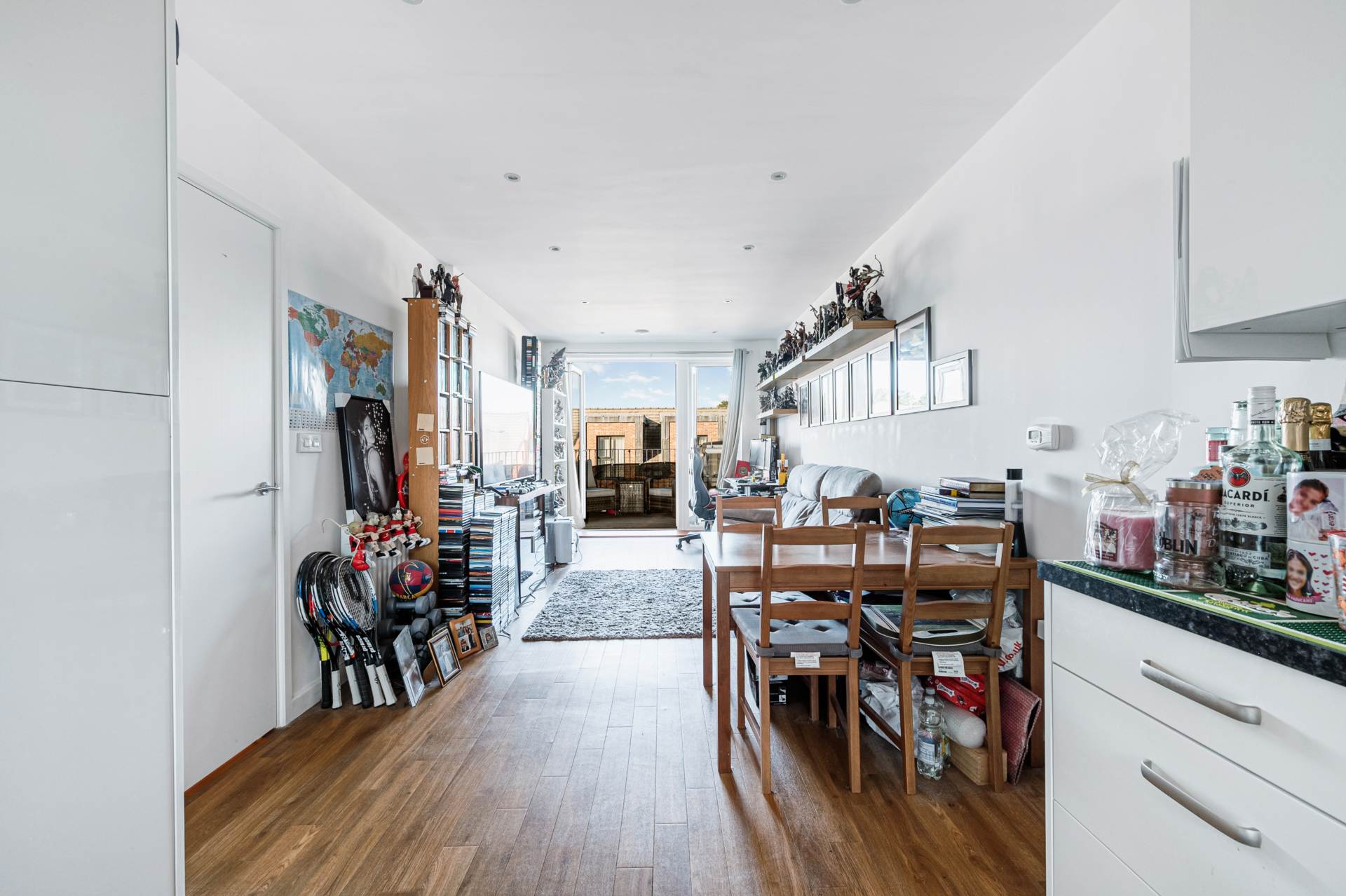 Myers Court, Reynard Way, Brentford, Image 6