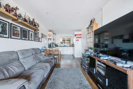 Myers Court, Reynard Way, Brentford, Image 4