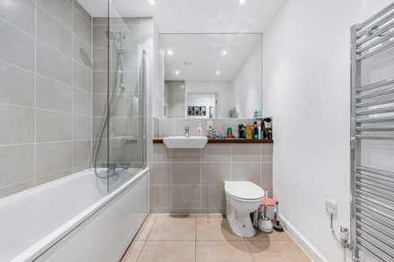 Myers Court, Reynard Way, Brentford, Image 9