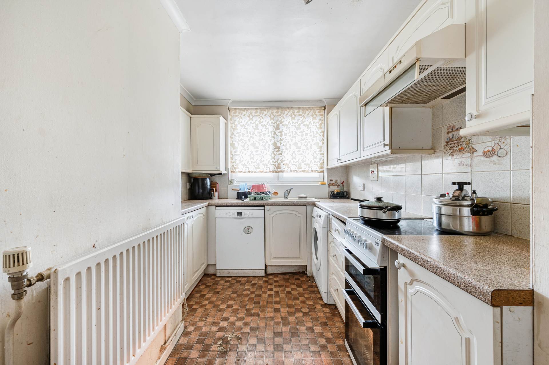 Romulus Court, Justin Close, Brentford Dock, Image 4