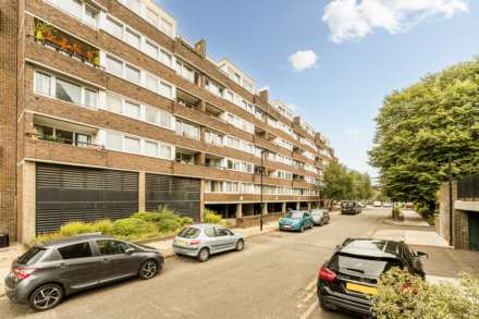 Romulus Court, Justin Close, Brentford Dock, Image 2