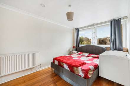 Romulus Court, Justin Close, Brentford Dock, Image 6