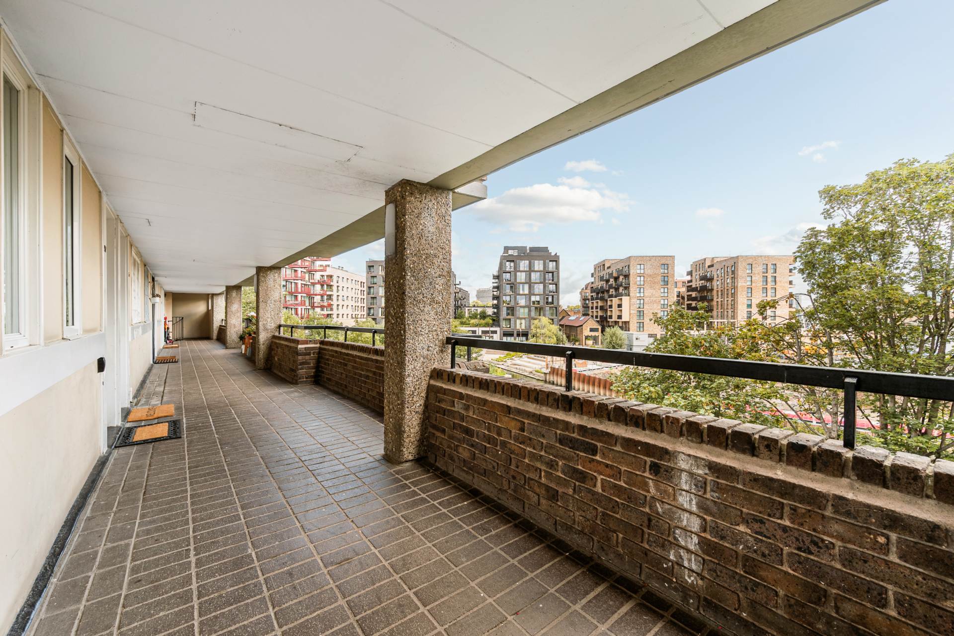 Galba Court, Brentford Dock, Image 10