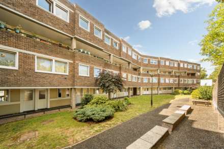 Galba Court, Brentford Dock
