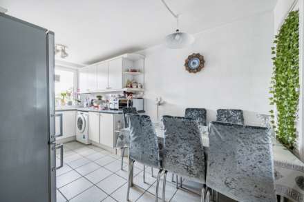 Galba Court, Brentford Dock, Image 2