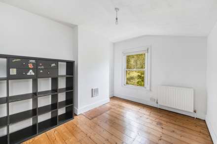 Grosvenor Road, Brentford  TW8, Image 10