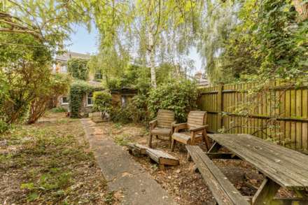 Grosvenor Road, Brentford  TW8, Image 11