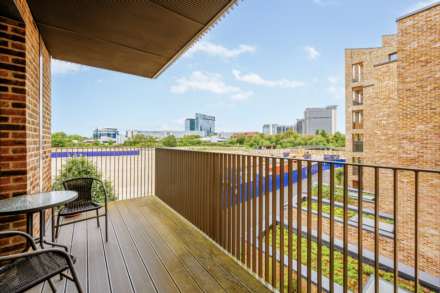 Isambard Court, Brentford Lock West, Image 9