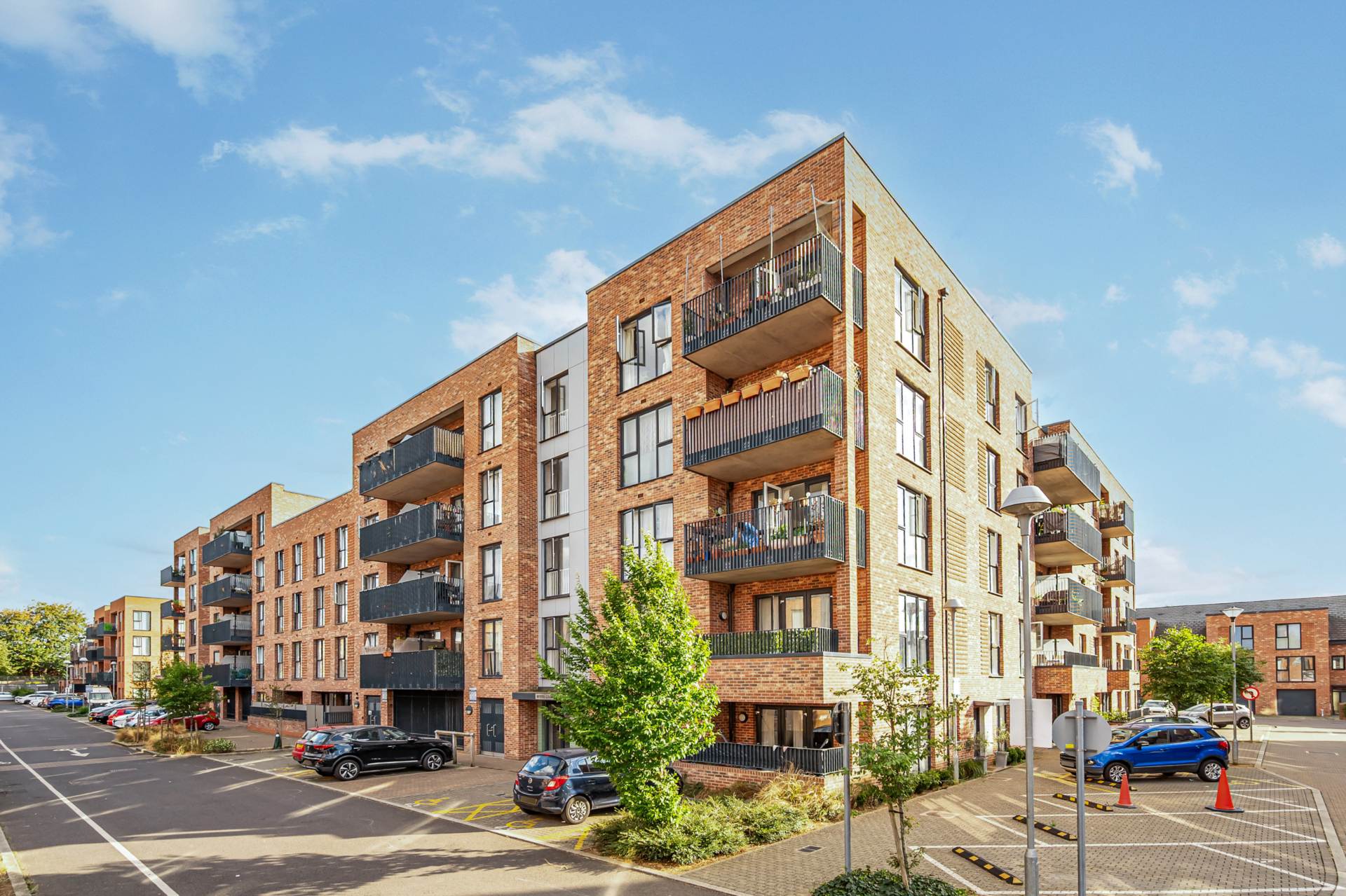 Myers Court, Reynard Way, Brentford, Image 1