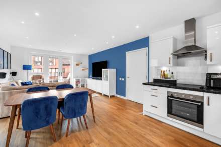 Myers Court, Reynard Way, Brentford, Image 4