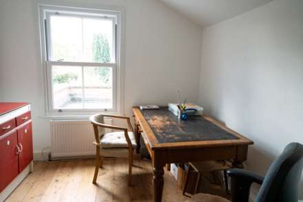 Lateward Road, Brentford, Image 10