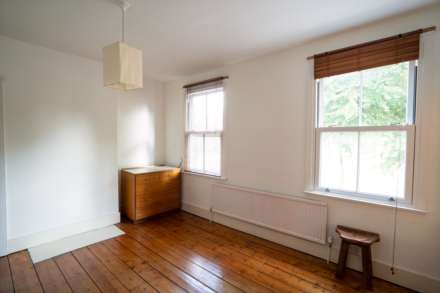 Lateward Road, Brentford, Image 7