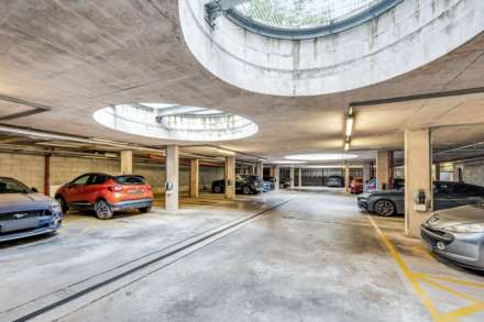 Myers Court, Reynard Way, Brentford, Image 14