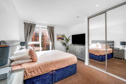 Myers Court, Reynard Way, Brentford, Image 6