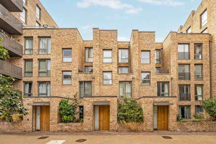 Isambard Court, Boaters Avenue, Brentford Lock West