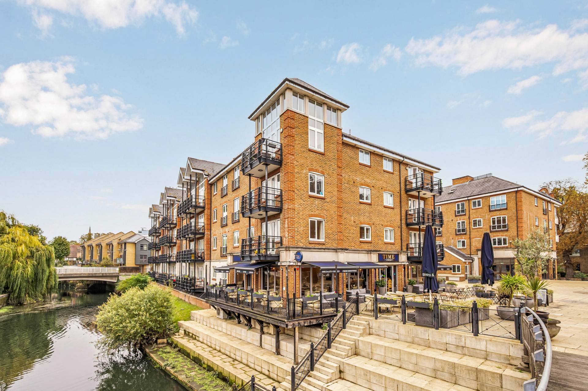 Dorey House, High Street, Brentford Lock, Image 1