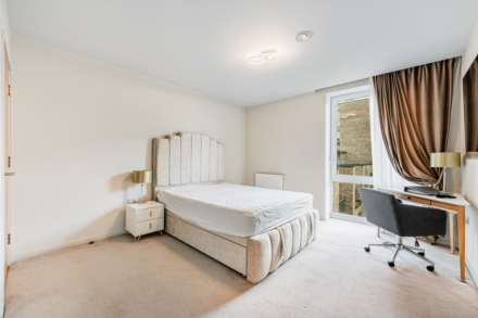 Isambrand Court, Brentford, Image 8