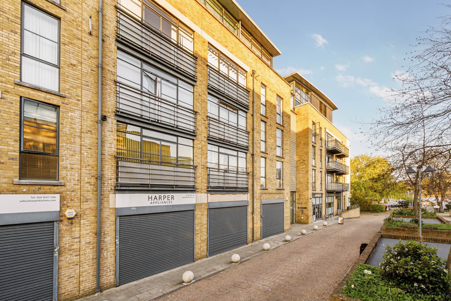 Ferry Lane, Ferry Quays, Brentford TW8, Image 10
