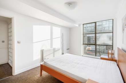 Ferry Lane, Ferry Quays, Brentford TW8, Image 8