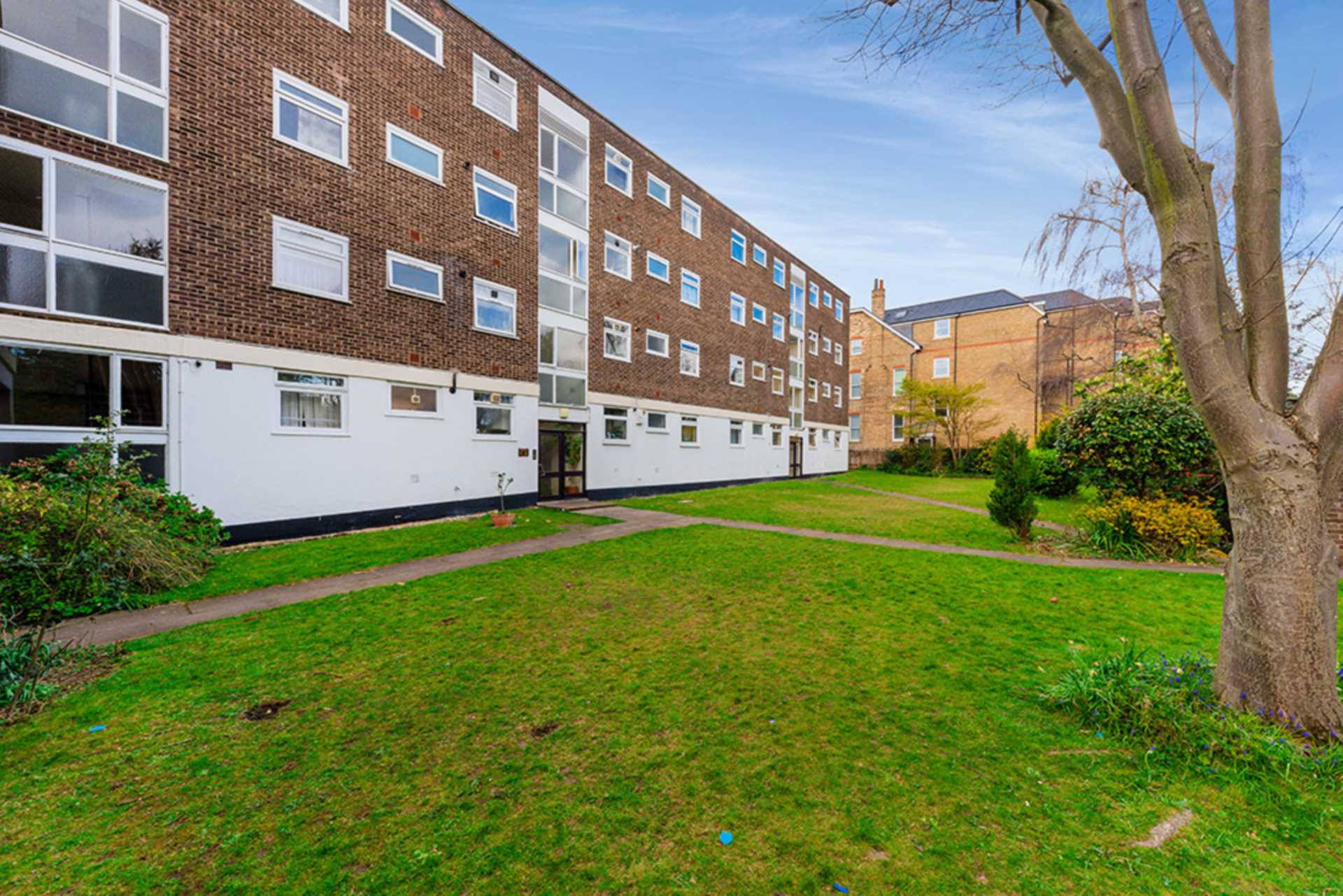 West Park, Ealing Broadway, Image 6