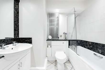 Oakbark House, Brentford, Image 11