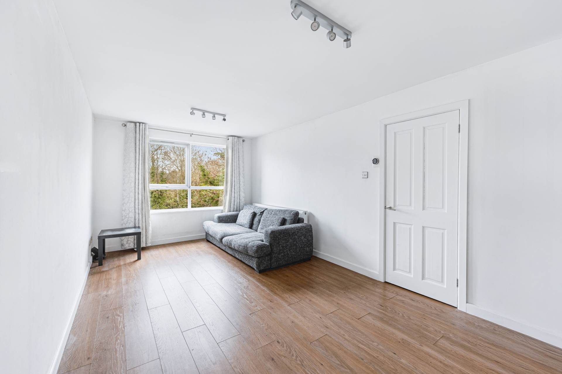 Hanger Lane, London, Image 3