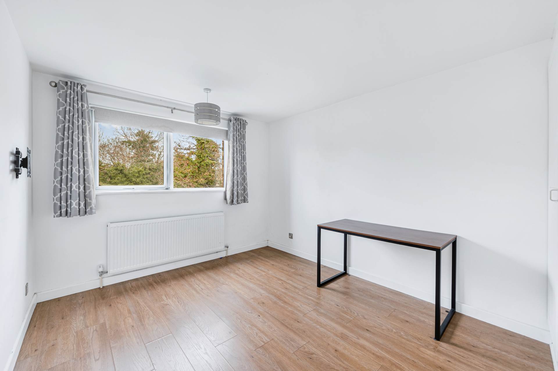 Hanger Lane, London, Image 5