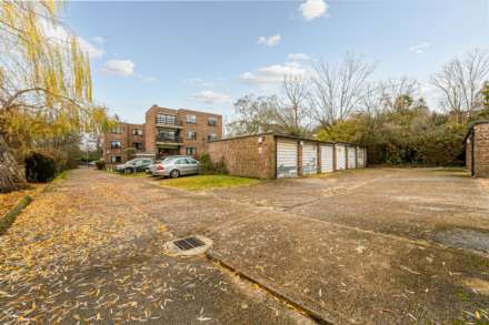 Hanger Lane, London, Image 10