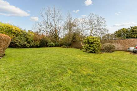 Hanger Lane, London, Image 11